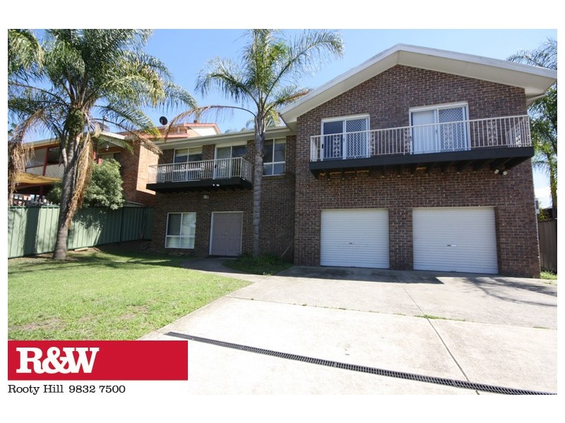 13 MUSTANG AVENUE, St Clair NSW 2759
