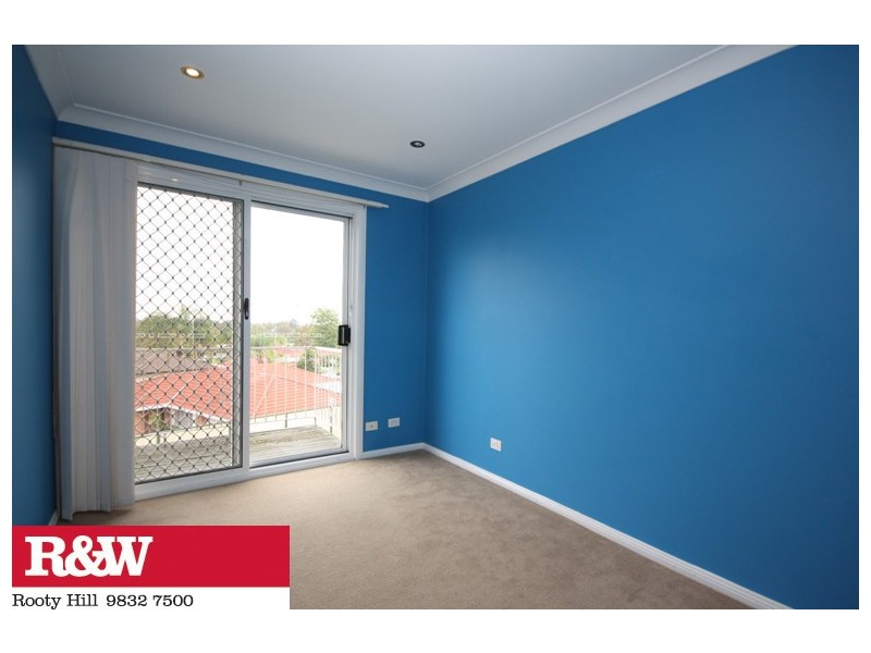 13 MUSTANG AVENUE, St Clair NSW 2759