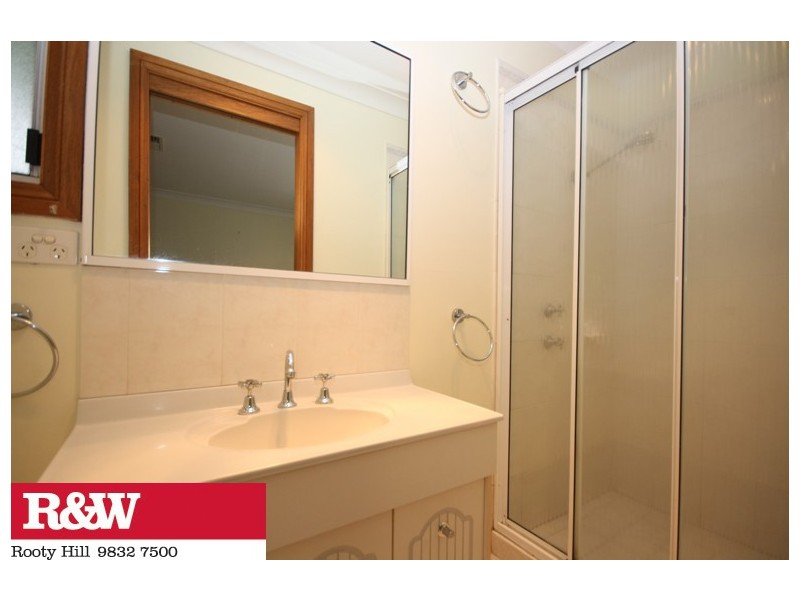 13 MUSTANG AVENUE, St Clair NSW 2759