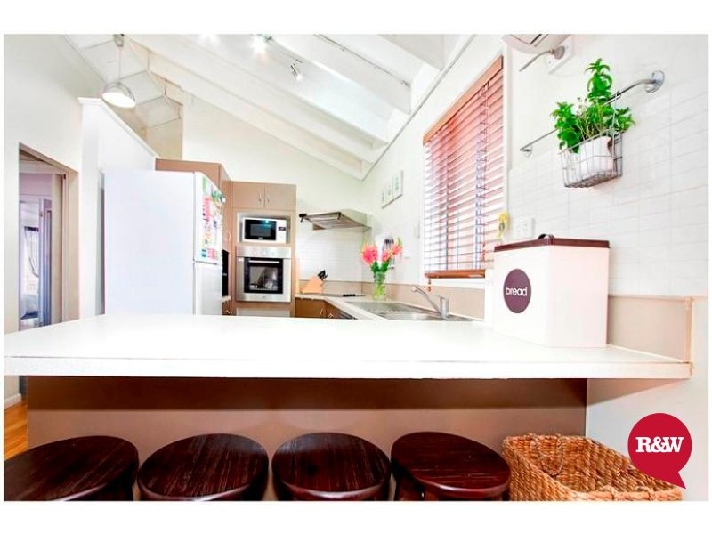 42 Mifsud Crescent, Oakhurst NSW 2761