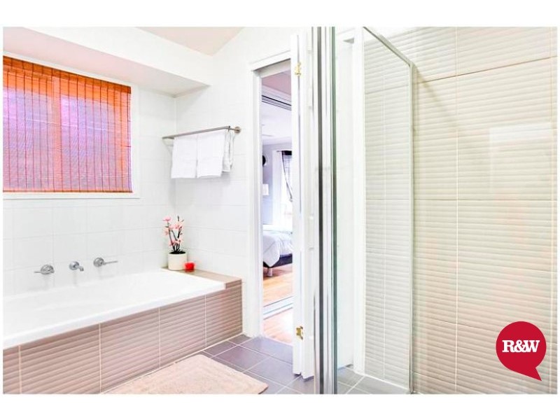 42 Mifsud Crescent, Oakhurst NSW 2761