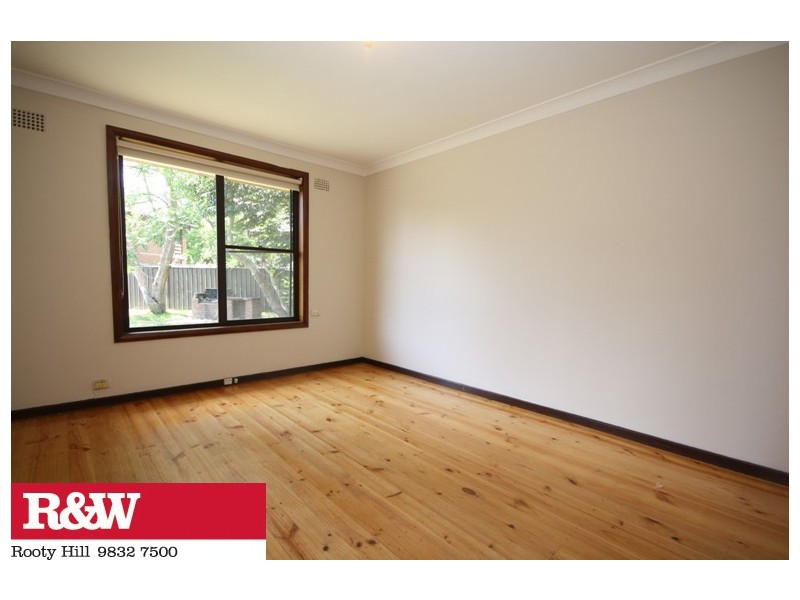 4 BANARO AVENUE, Whalan NSW 2770