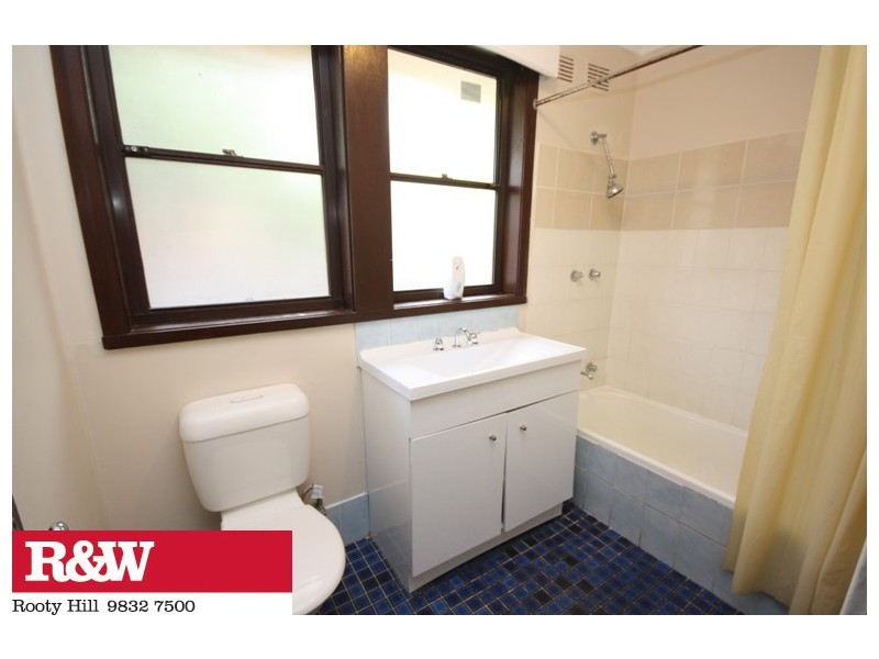 4 BANARO AVENUE, Whalan NSW 2770