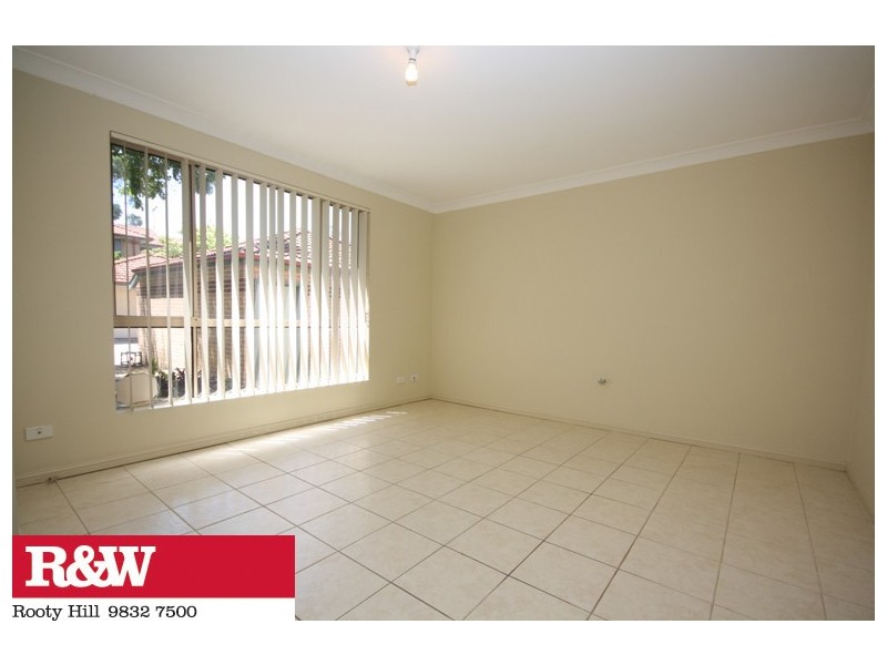 8/15 HYTHE STREET, Mount Druitt NSW 2770