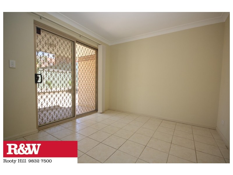 8/15 HYTHE STREET, Mount Druitt NSW 2770
