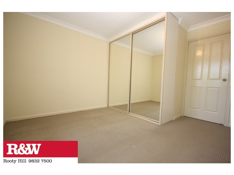 8/15 HYTHE STREET, Mount Druitt NSW 2770