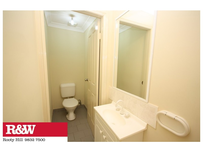 8/15 HYTHE STREET, Mount Druitt NSW 2770