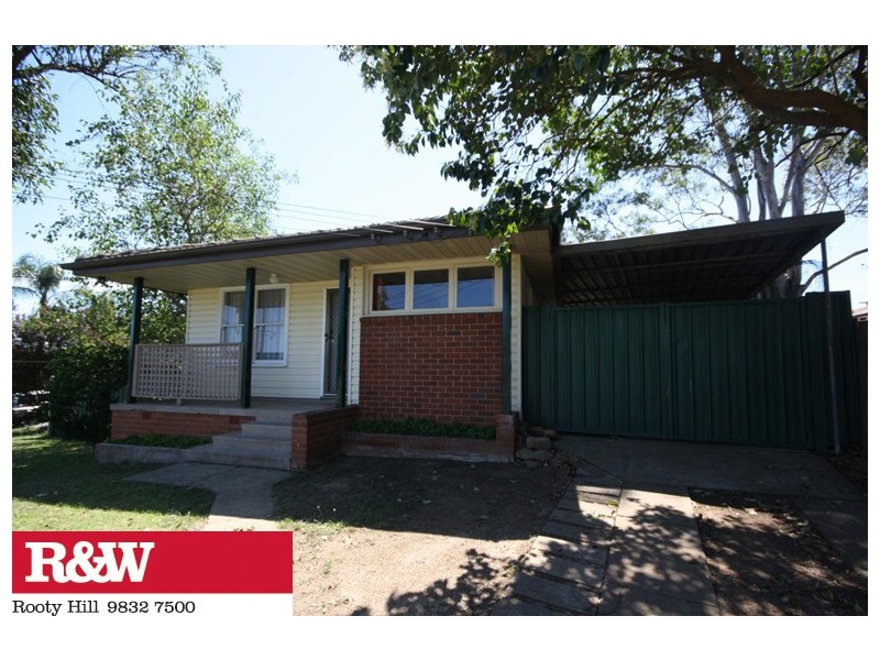 4 DUFEK PLACE, Tregear NSW 2770