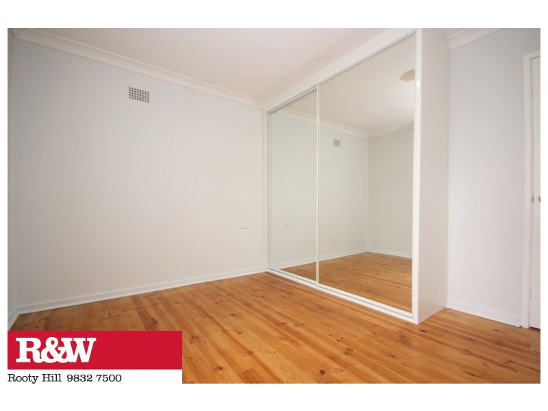 4 DUFEK PLACE, Tregear NSW 2770