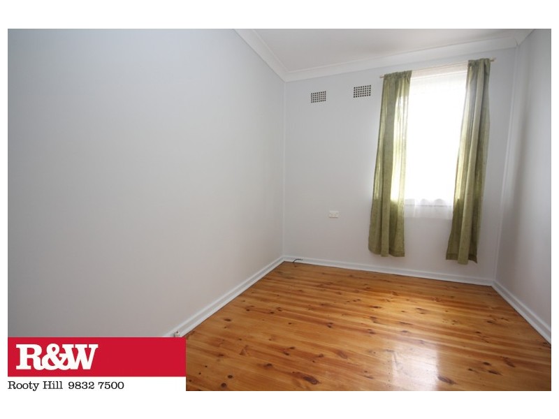 4 DUFEK PLACE, Tregear NSW 2770