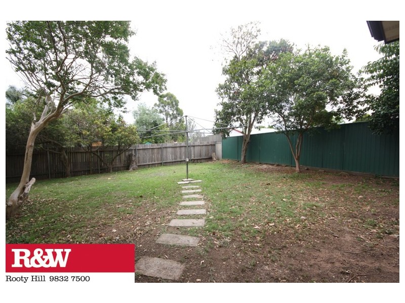 4 DUFEK PLACE, Tregear NSW 2770