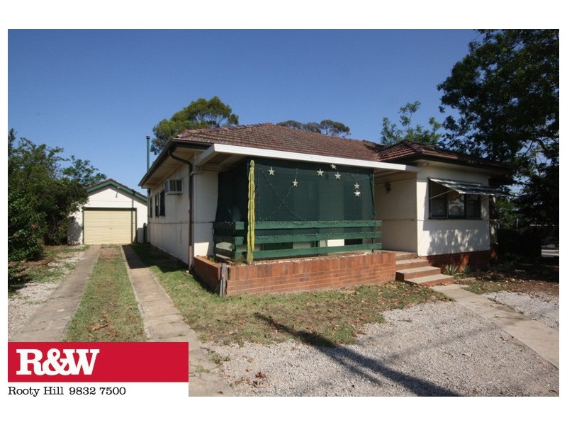 84 MONFARVILLE STREET, St Marys NSW 2760