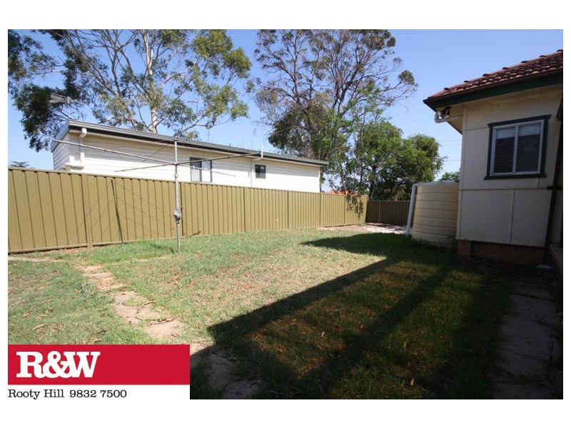 84 MONFARVILLE STREET, St Marys NSW 2760