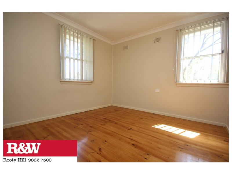 9 MALLEE STREET, North St Marys NSW 2760