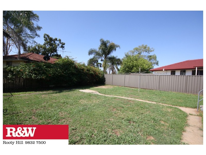9 MALLEE STREET, North St Marys NSW 2760