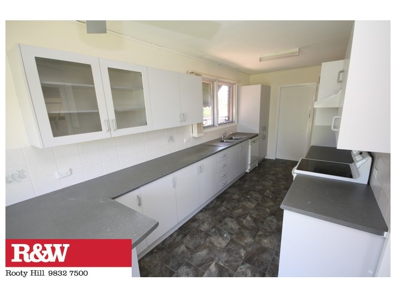 38 SALAMAUA ROAD, Whalan NSW 2770