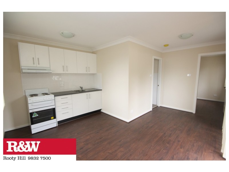 39A LINGAYEN AVENUE, Lethbridge Park NSW 2770