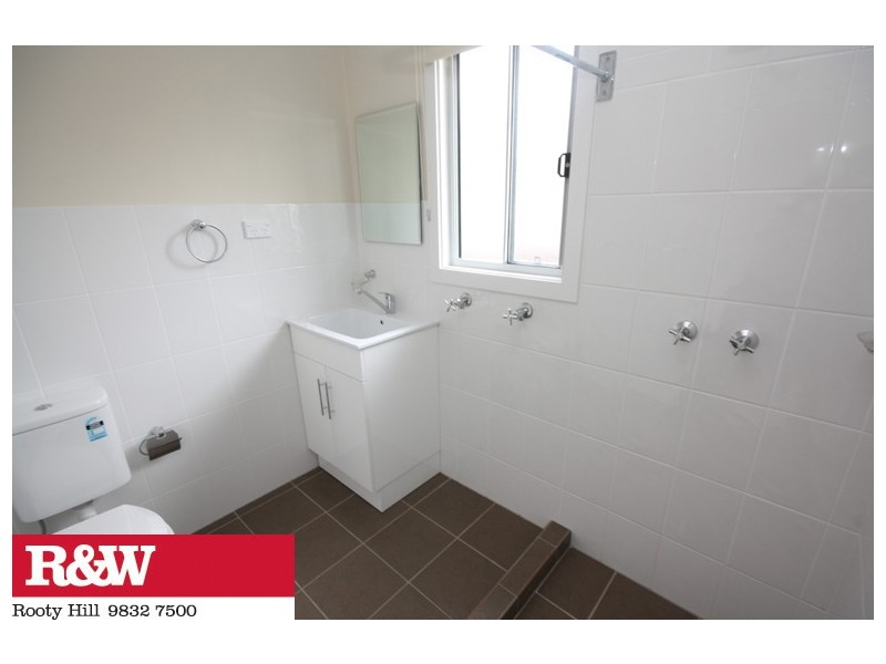 39A LINGAYEN AVENUE, Lethbridge Park NSW 2770