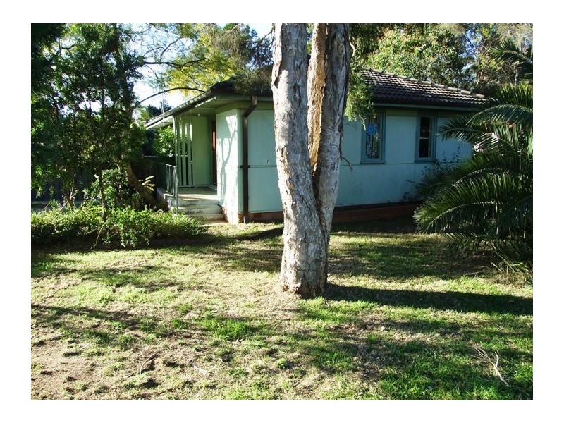 41 LINGAYEN AVENUE, Lethbridge Park NSW 2770