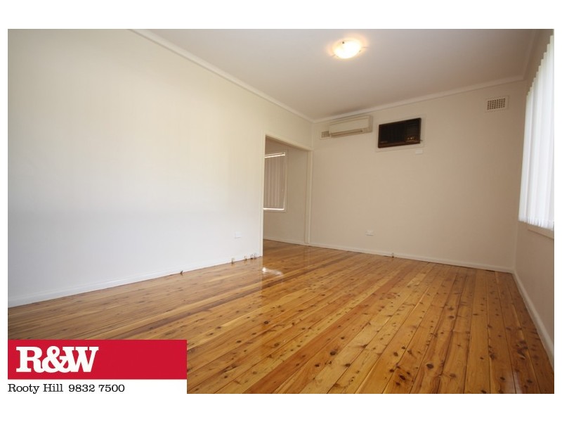 45 ELIZABETH CRESCENT, Kingswood NSW 2747