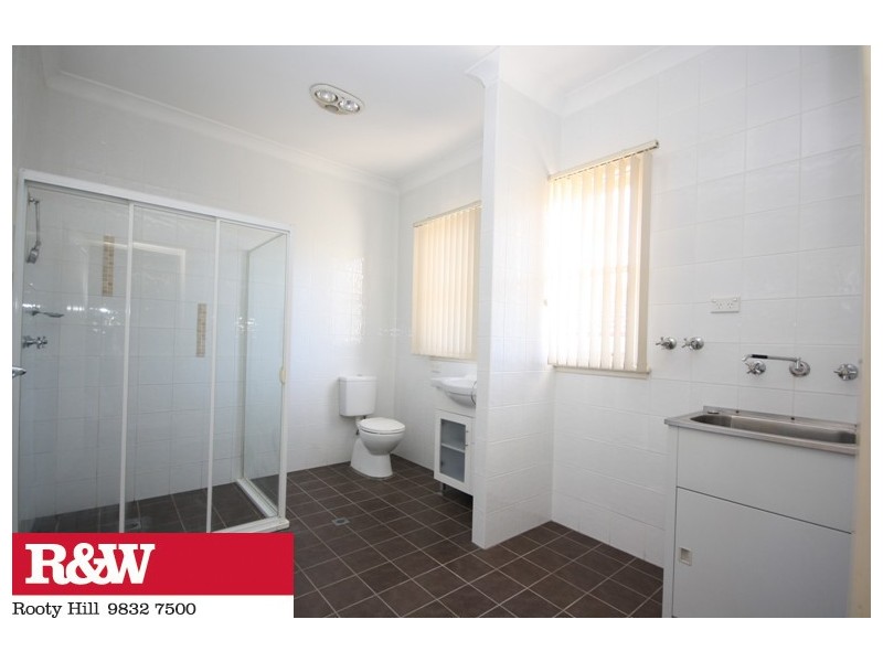 31 DEBORAH CRESCENT, Cambridge Park NSW 2747