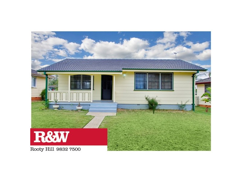 5 BASILDON PLACE, Hebersham NSW 2770
