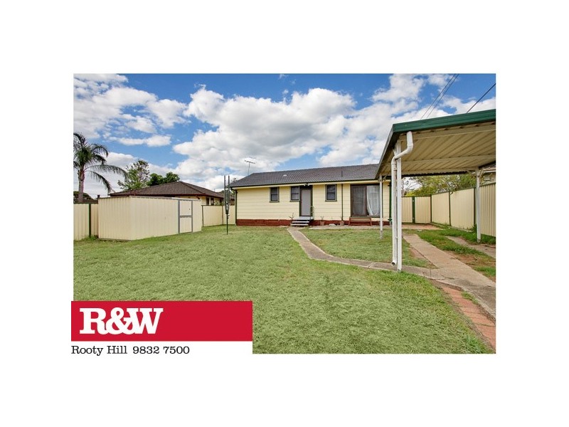 5 BASILDON PLACE, Hebersham NSW 2770