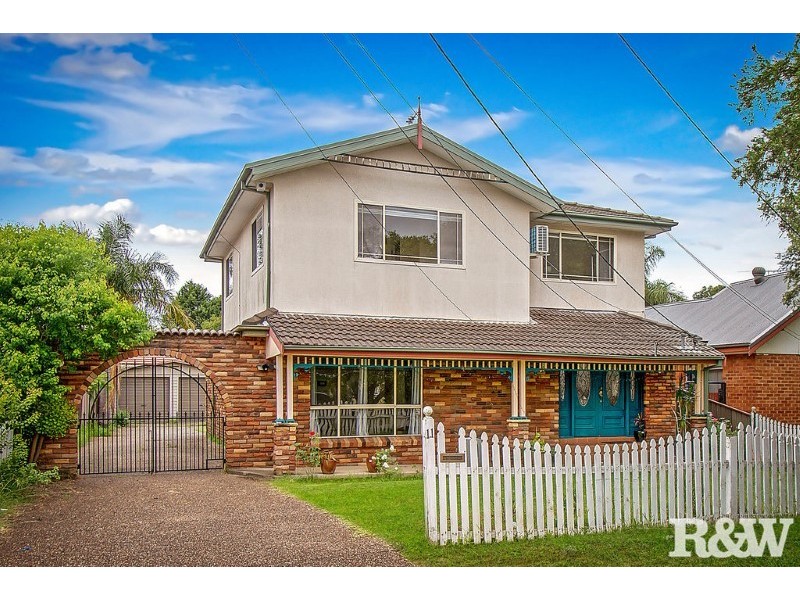 11 Wattle Avenue, North St Marys NSW 2760