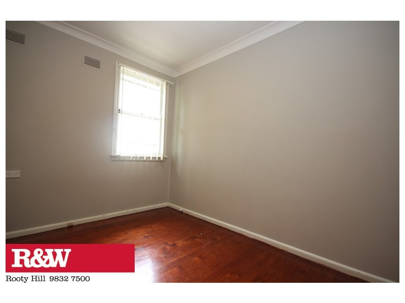 15 MIKKELSON AVENUE, Tregear NSW 2770