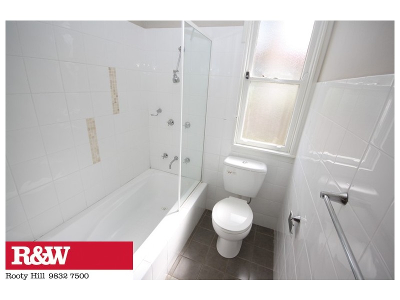 15 MIKKELSON AVENUE, Tregear NSW 2770