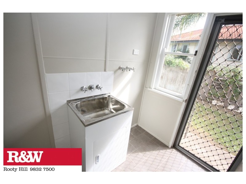 15 MIKKELSON AVENUE, Tregear NSW 2770