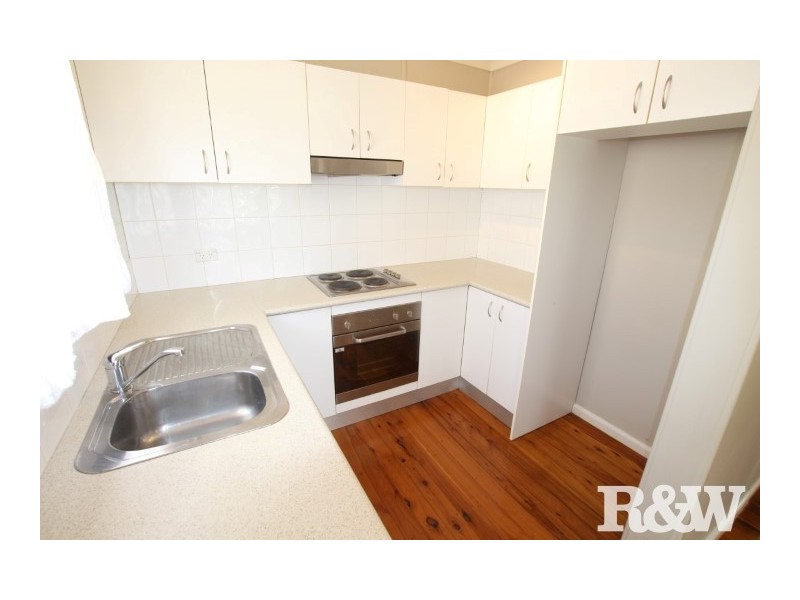 20 Melanesia Avenue, Lethbridge Park NSW 2770