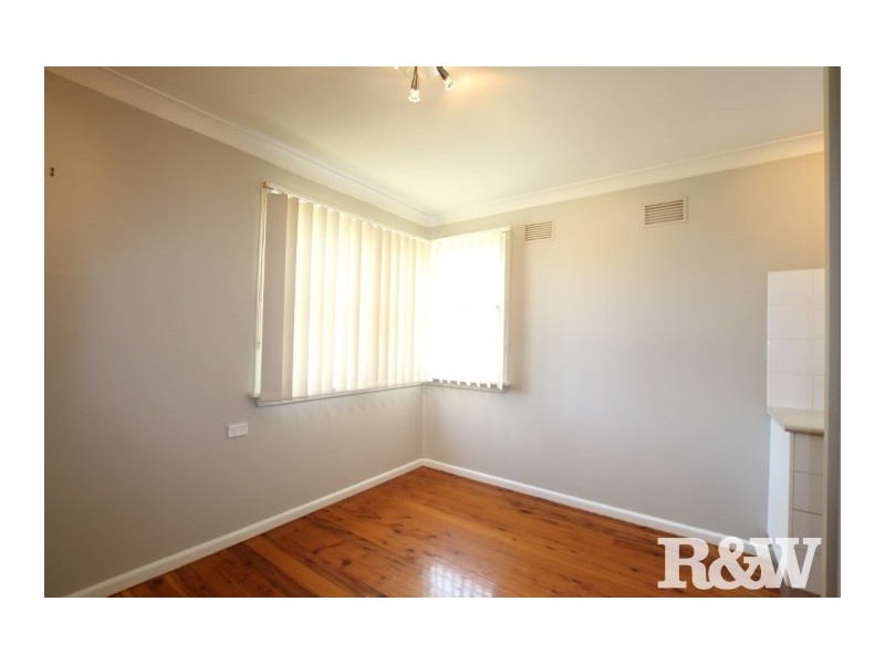 20 Melanesia Avenue, Lethbridge Park NSW 2770