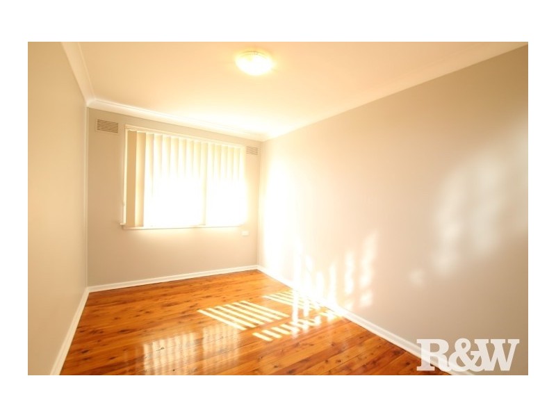 20 Melanesia Avenue, Lethbridge Park NSW 2770