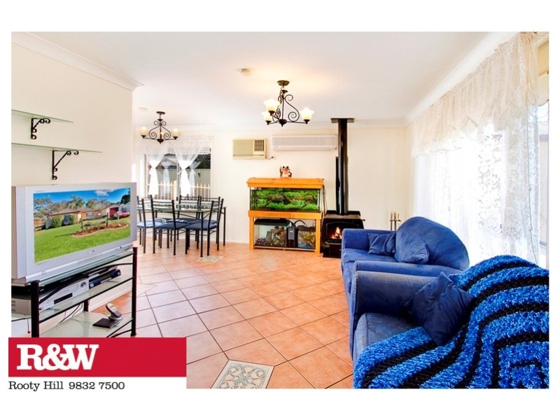 7 HUGHES STREET, Londonderry NSW 2753