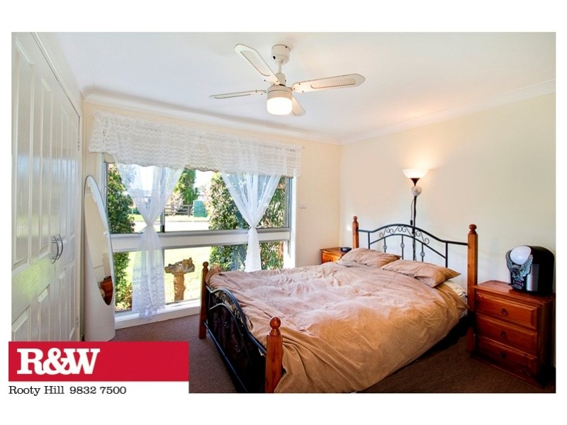 7 HUGHES STREET, Londonderry NSW 2753