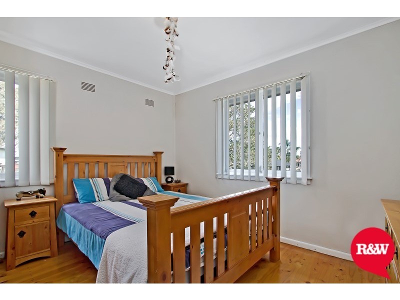 10 Mikkelsen Avenue, Tregear NSW 2770