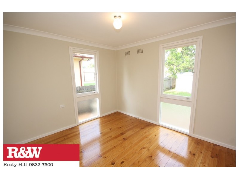 61  CUMBERNAULD CRESCENT, Dharruk NSW 2770
