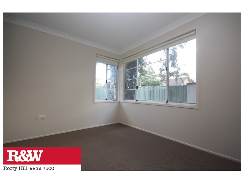 33 LIDDLE STREET, St Marys NSW 2760