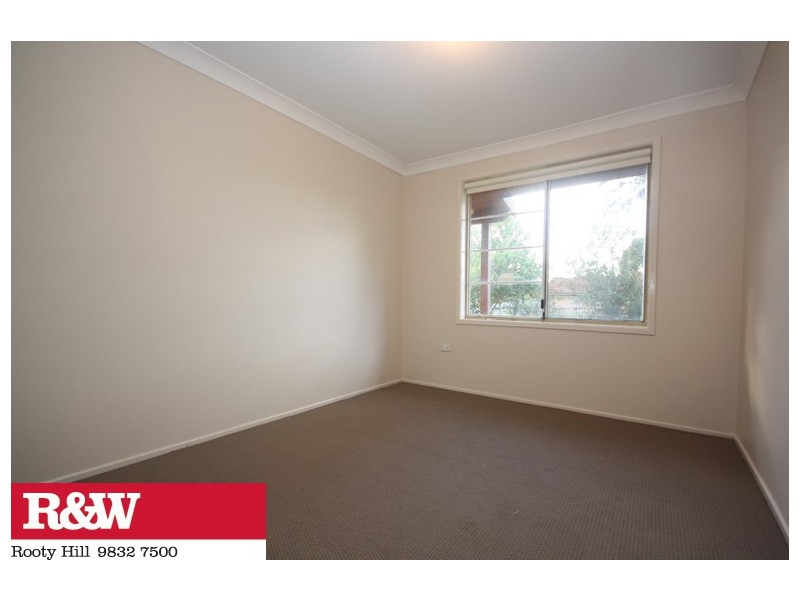 33 LIDDLE STREET, St Marys NSW 2760