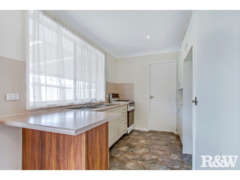 9 Doolan Street, Dean Park NSW 2761