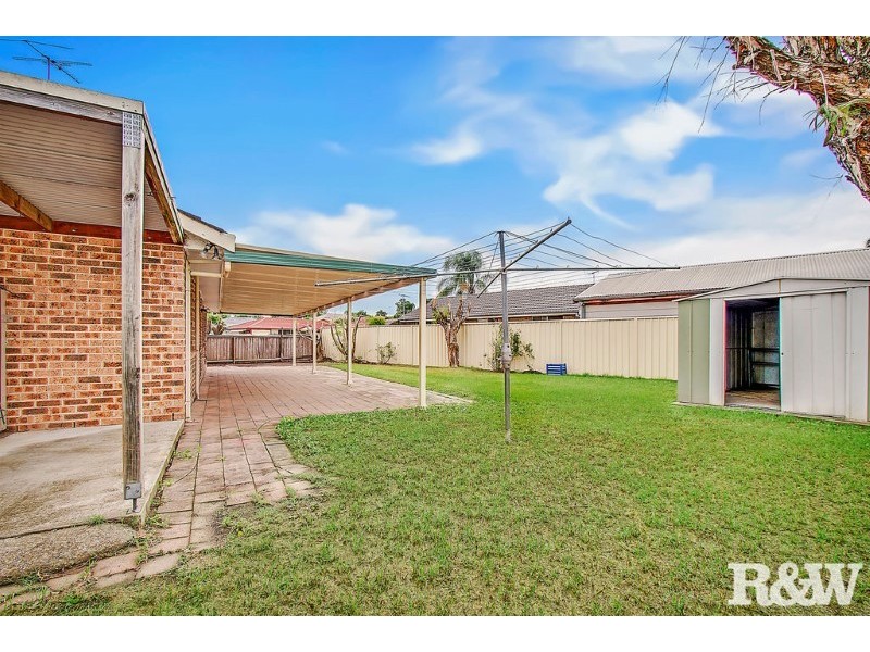9 Doolan Street, Dean Park NSW 2761