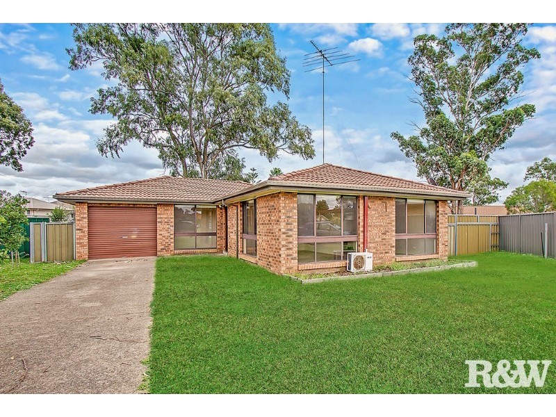10 Magyar Place, Oakhurst NSW 2761