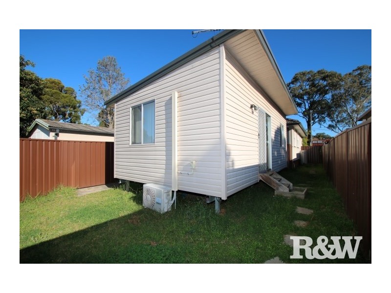 39A Lingayen Avenue, Lethbridge Park NSW 2770