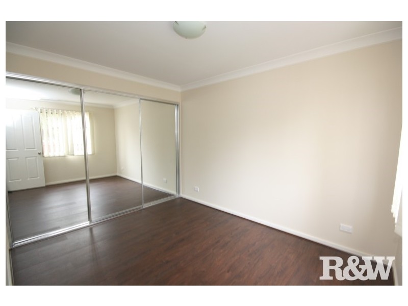 39A Lingayen Avenue, Lethbridge Park NSW 2770