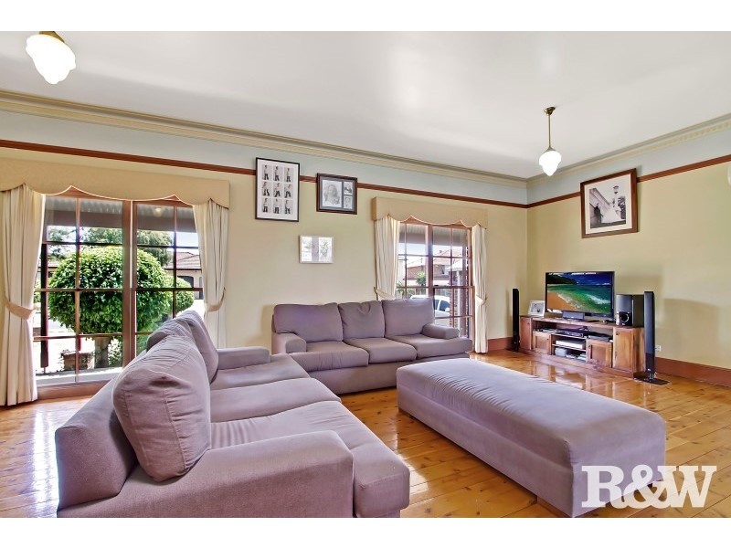 9 Everitt Crescent, Minchinbury NSW 2770