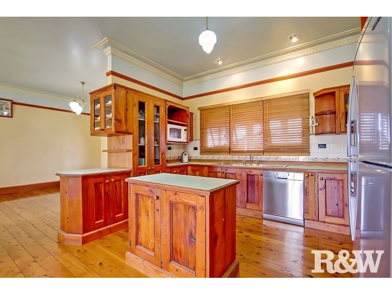 9 Everitt Crescent, Minchinbury NSW 2770