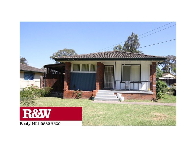 17 FORRESTER ROAD, Lethbridge Park NSW 2770
