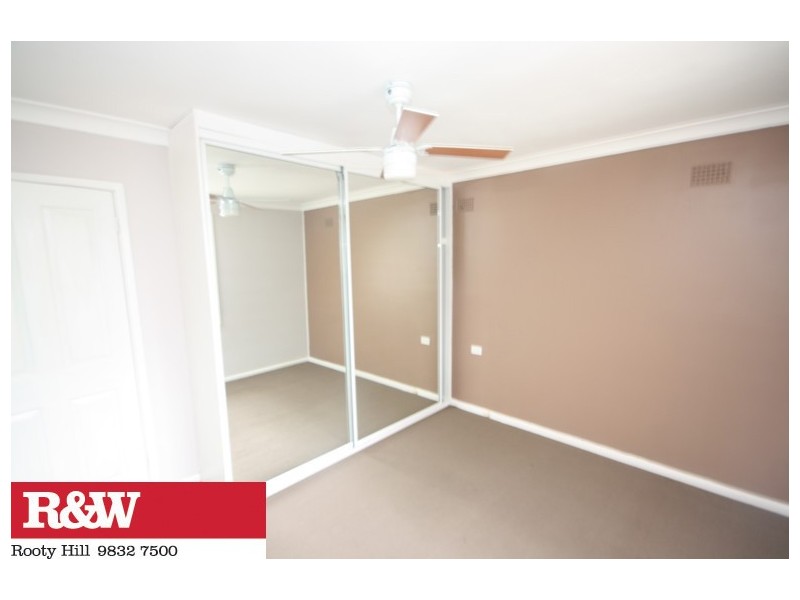 17 FORRESTER ROAD, Lethbridge Park NSW 2770