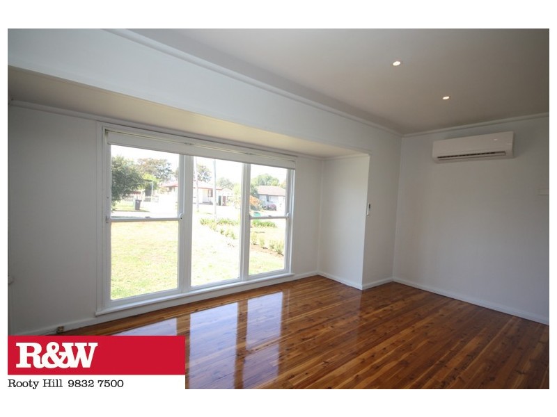 29 CEDAR CRESCENT, St Marys NSW 2760